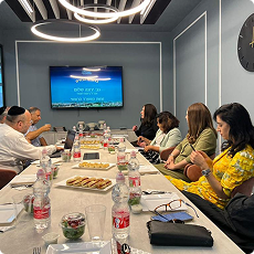 Mankalit of Bituach Leumi Visits Chaim V'Chessed