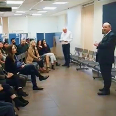 Paysach Freedman addresses Misrad HaPnim staff